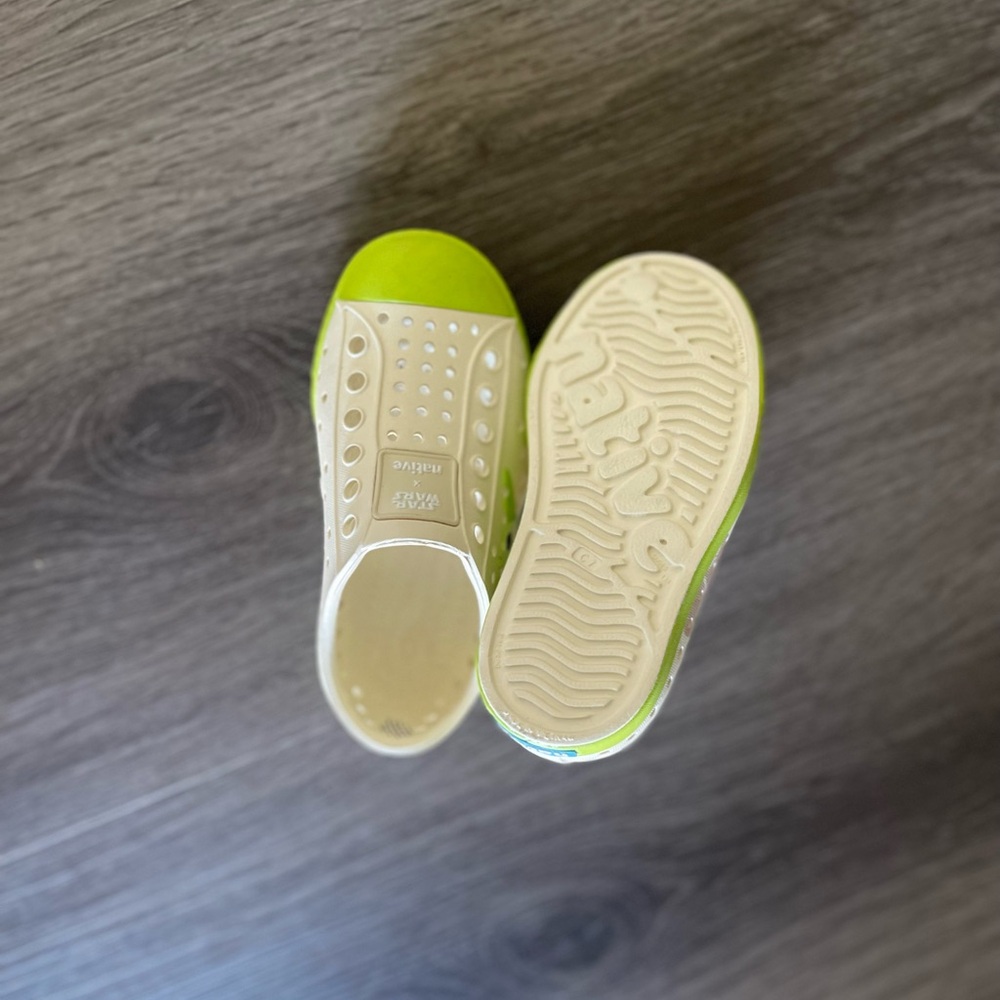 Native x Star Wars The Mandalorian Slip On Kids - Picture 6 of 7